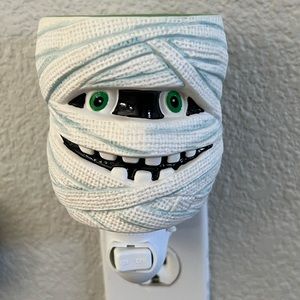 Cute mummy Scentsy warmer